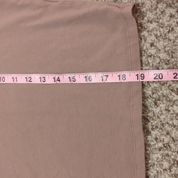Fitted Mauve Cropped Baby Tee - Picture 4 of 8